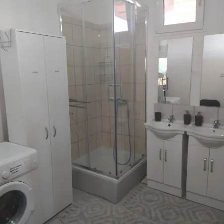 krevet i doručak Curica Doma Donje Polje